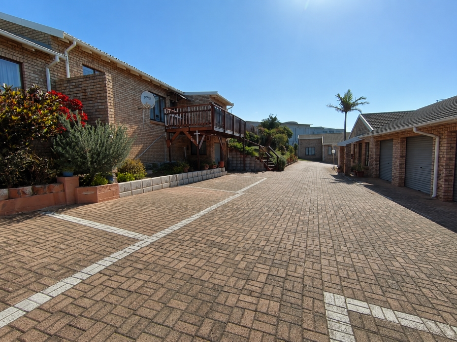 2 Bedroom Property for Sale in Jeffreys Bay Central Eastern Cape